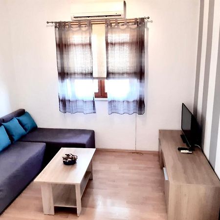 Apartments Belic With Pool Jelsa  Dış mekan fotoğraf