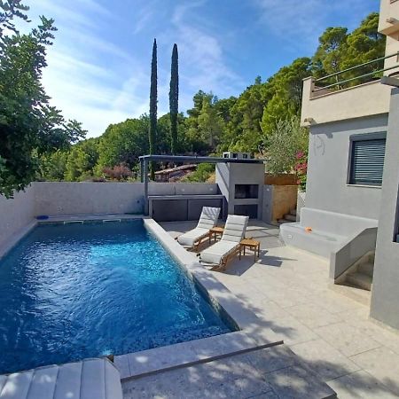 Apartments Belic With Pool Jelsa  Dış mekan fotoğraf