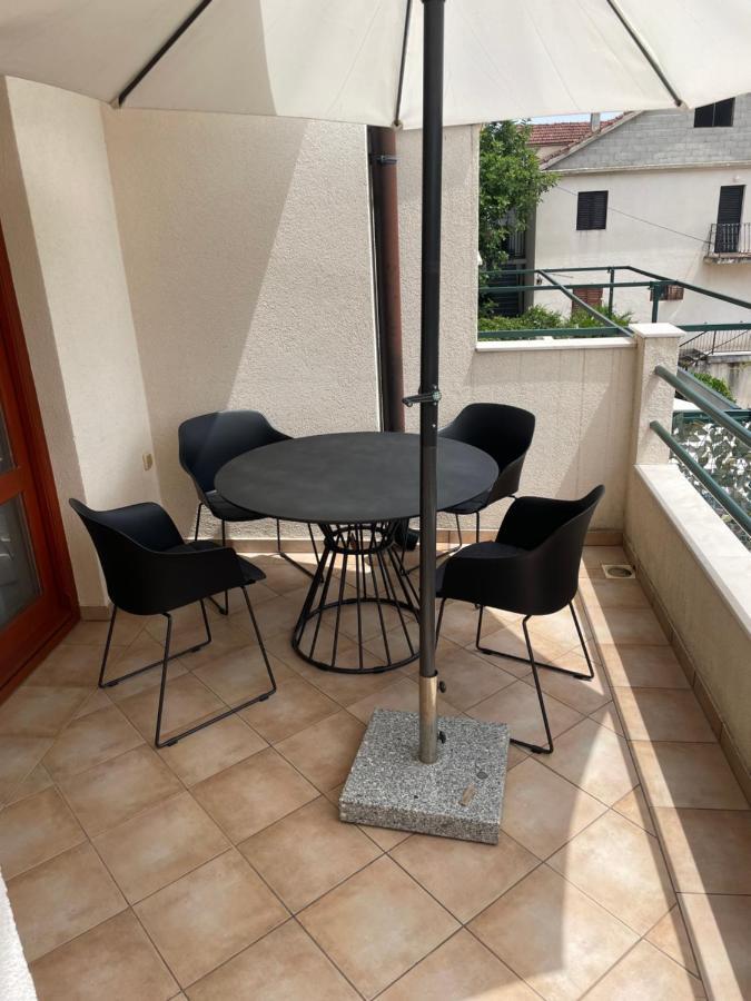 Apartments Belic With Pool Jelsa  Dış mekan fotoğraf