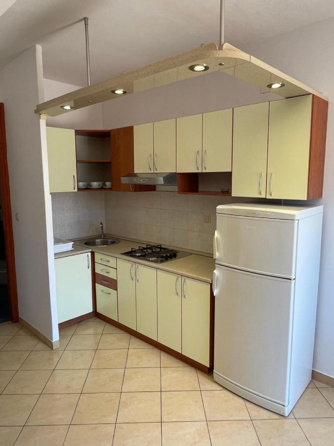 Apartments Belic With Pool Jelsa  Dış mekan fotoğraf