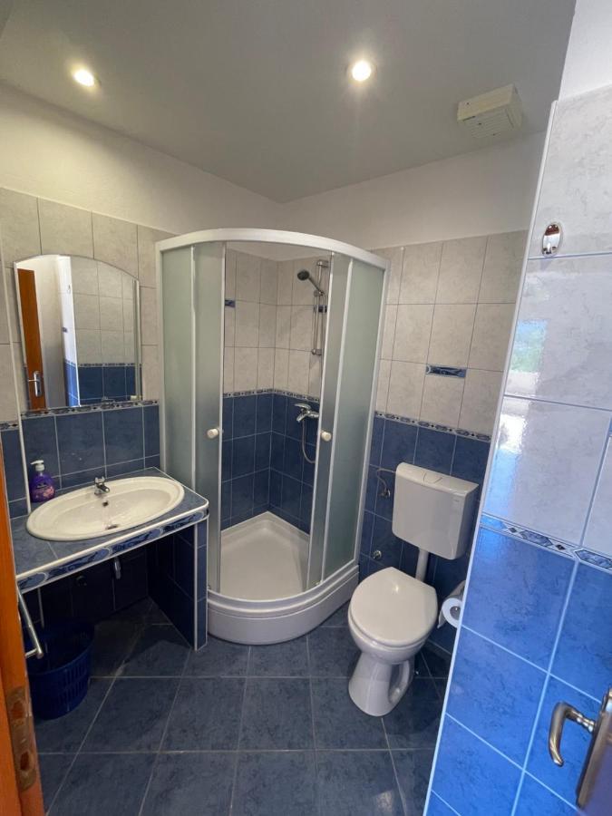 Apartments Belic With Pool Jelsa  Dış mekan fotoğraf