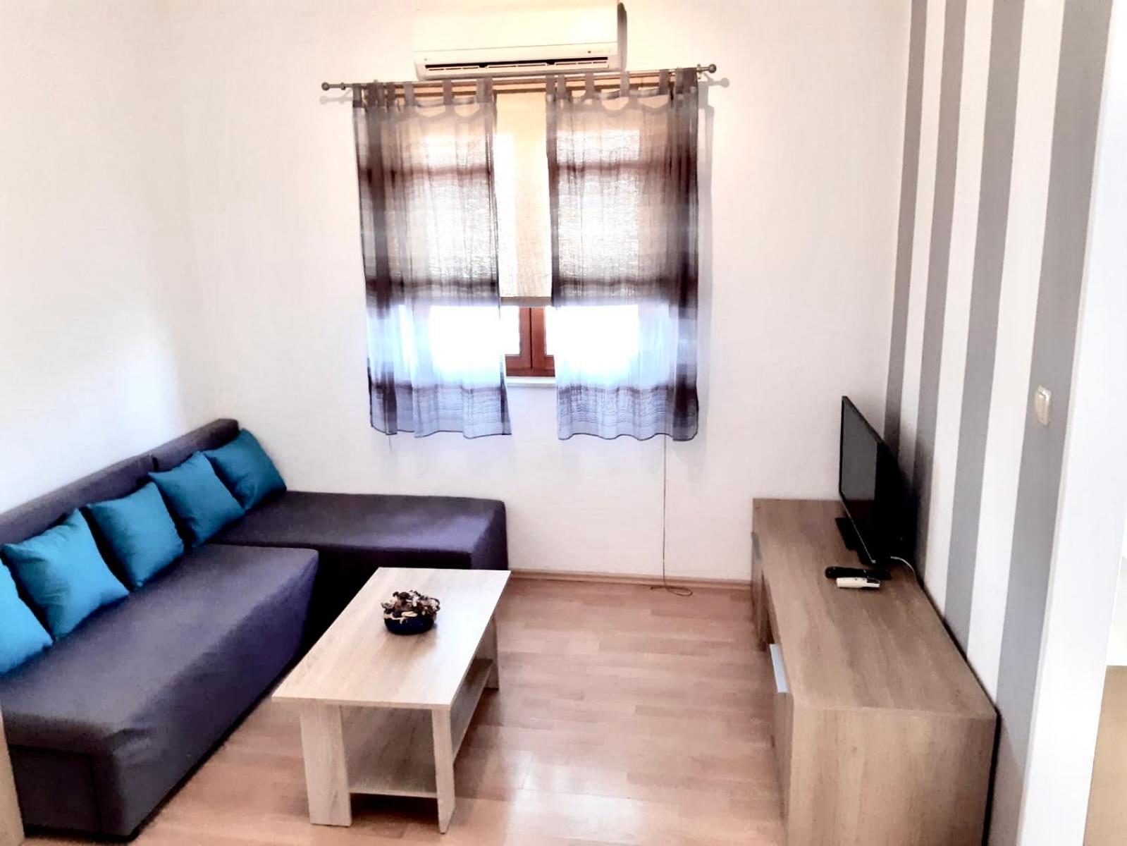 Apartments Belic With Pool Jelsa  Dış mekan fotoğraf