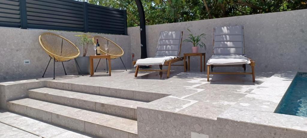 Apartments Belic With Pool Jelsa  Dış mekan fotoğraf